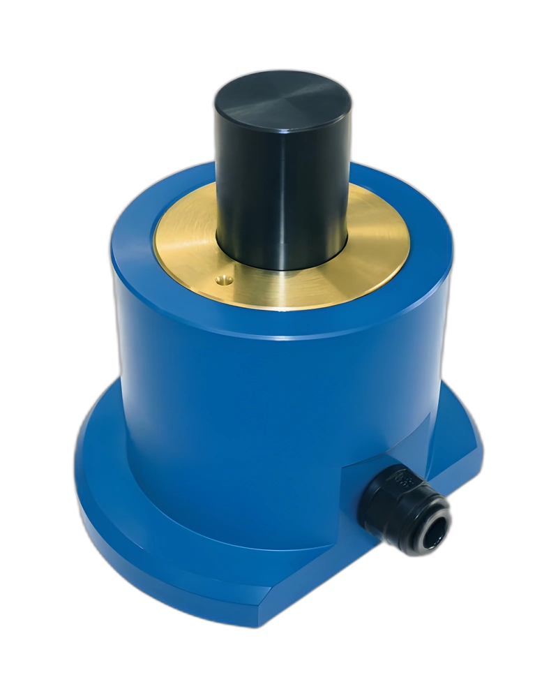 Supports with retractable striking pin